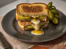 Dill Pickle Grilled Cheese Sandwich Recipe
