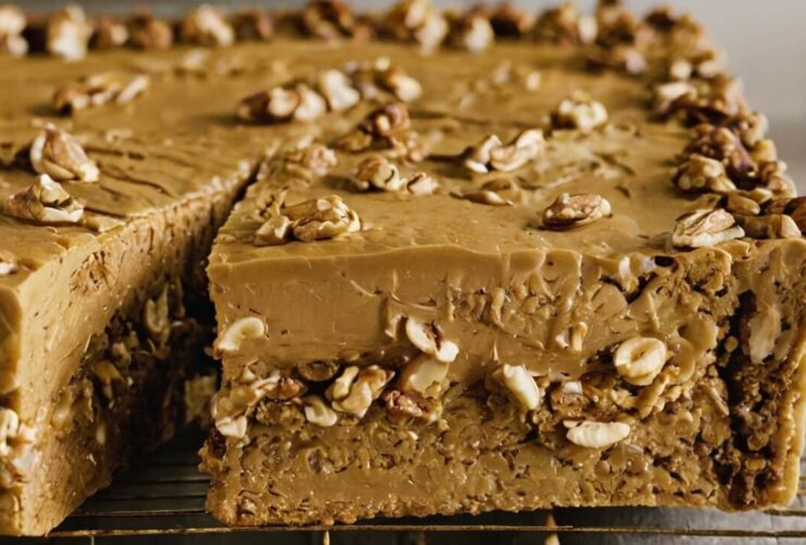 Mary Berry Coffee And Walnut Traybake​ Recipe